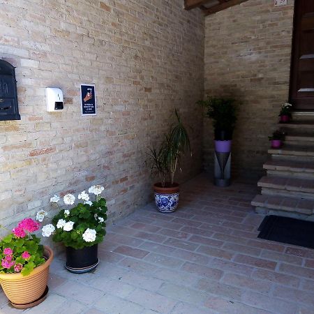B&B Il Monchetto อูร์บีโน ภายนอก รูปภาพ